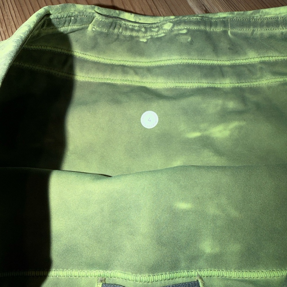 Lululemon Base Pace High-Rise Tight in City Grit Green Multi-Size 4/25” - Picture 3 of 5